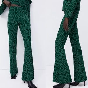 NWT Zara Green & Black Pull-on Flares